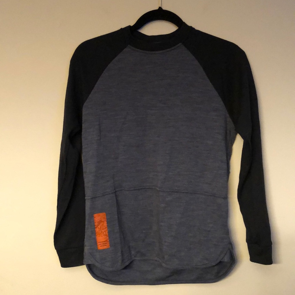 Tracksmith Women's Downeaster Crew Long sleeves Merino wool blend size S